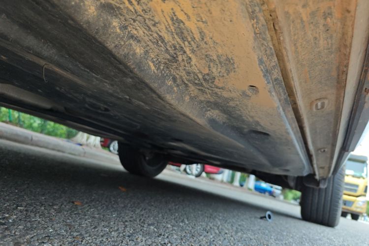 捷达VS7 2023款 280TSI 自动高光荣耀版机舱底盘30