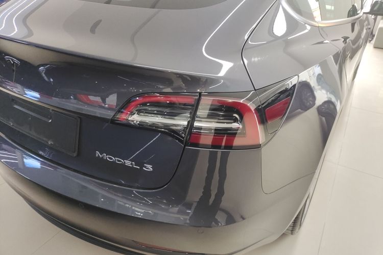 特斯拉 Model 3 2021款 标准续航后驱升级版 3D6车身外观9