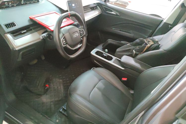 哪吒汽车 哪吒V 2022款 Pro 长续航智享版中控内饰19