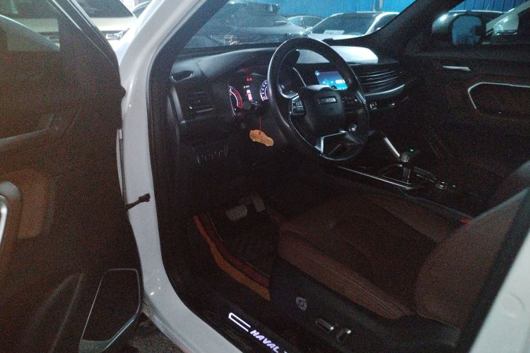 哈弗H6 2017款 红标 2.0T 自动两驱智尚型中控内饰20