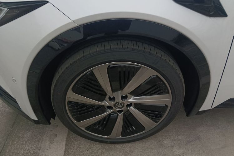 丰田bZ5 2025款 550 PRO智行版车身外观6007