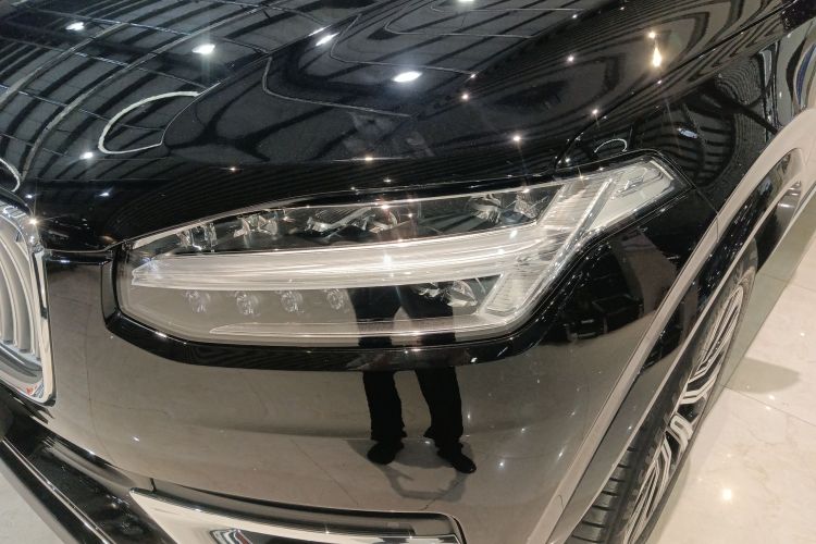 沃尔沃XC90 2022款 B6 智逸豪华版 7座车身外观36