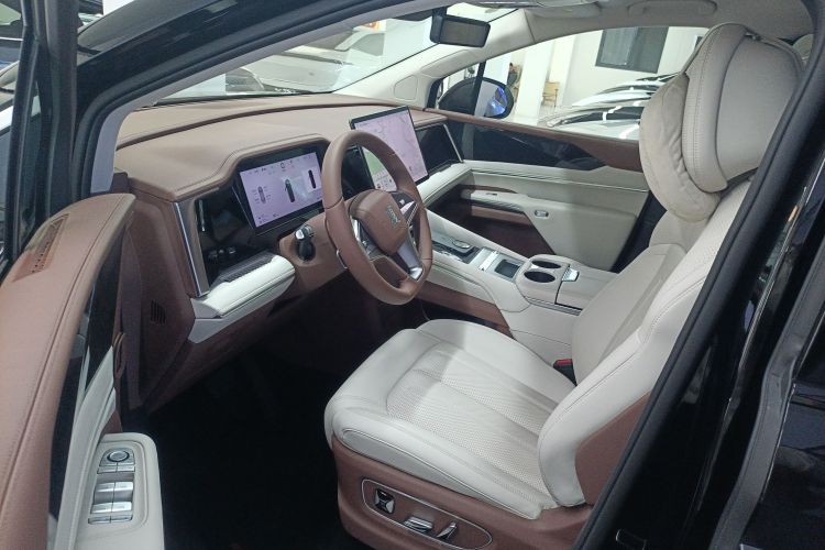 比亚迪 夏 2025款 DM-i 1.5T 180km 卓越型中控内饰19