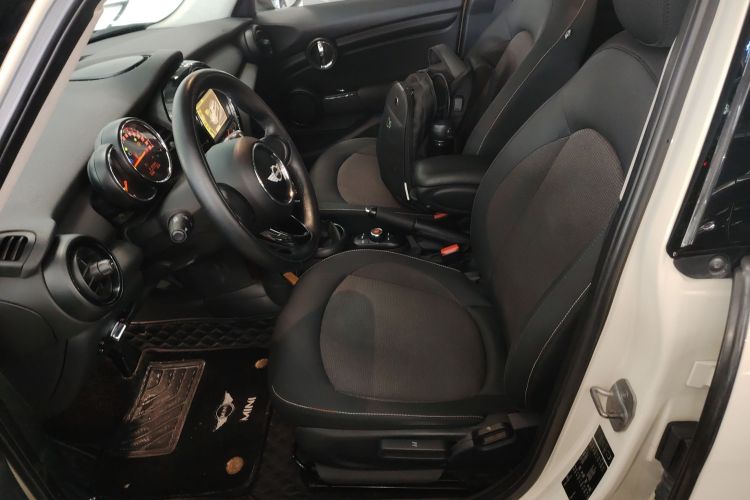 MINI 2015款 1.2T ONE 五门版局部细节19