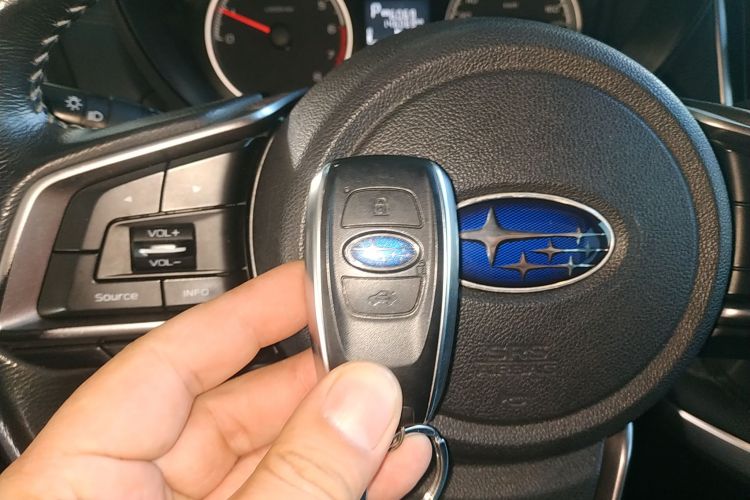 斯巴鲁 森林人 2020款 2.0i 豪华版中控内饰11
