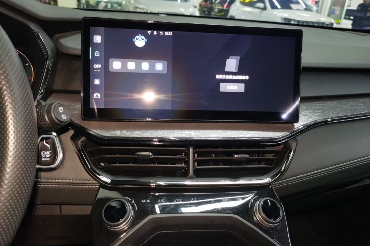 领克06 2023款 Remix 1.5T 劲Pro中控内饰16