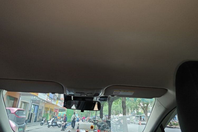 丰田 卡罗拉 2019款 1.2T S-CVT GL先锋版中控内饰22