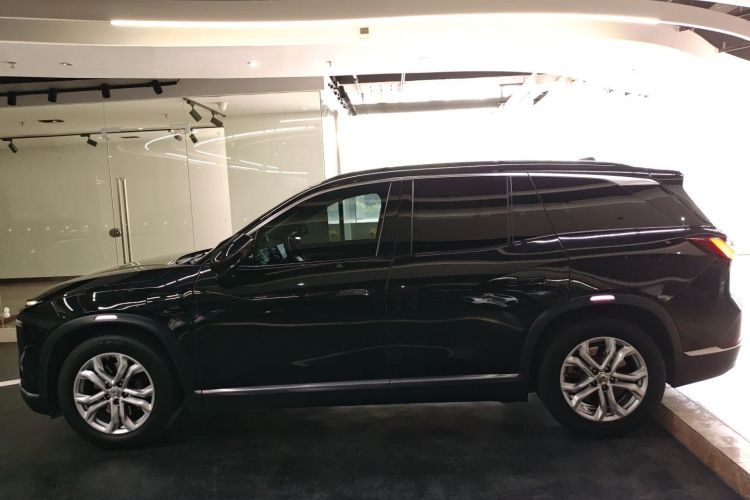 蔚来ES8 2022款 75kWh 六座版车身外观4