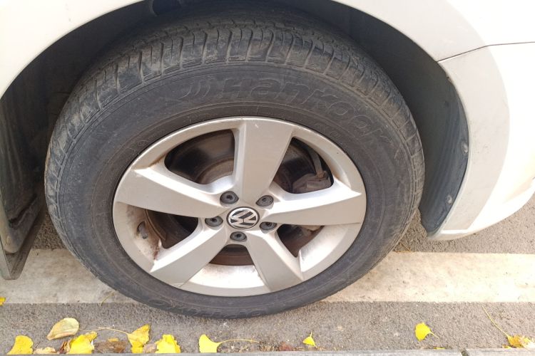 大众 朗逸 2013款 改款经典 1.6L 手动风尚版车身外观6007