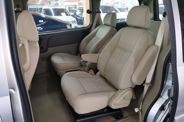 别克GL8 2014款 2.4L 经典版中控内饰7004