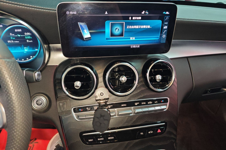 奔驰C级 2021款 C 260 L 运动版中控内饰16