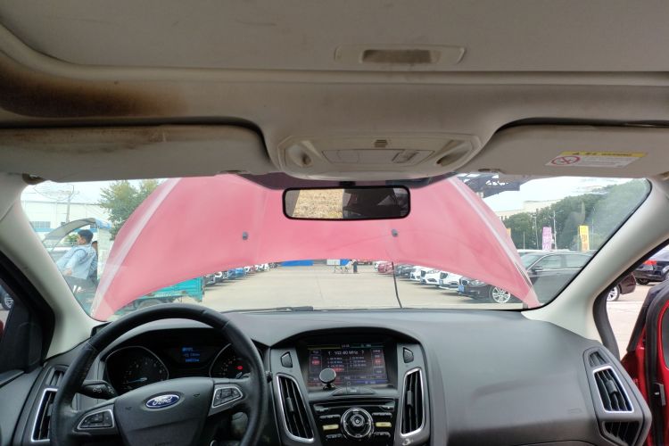 福特 福克斯 2015款 两厢 1.6L 自动风尚型中控内饰22