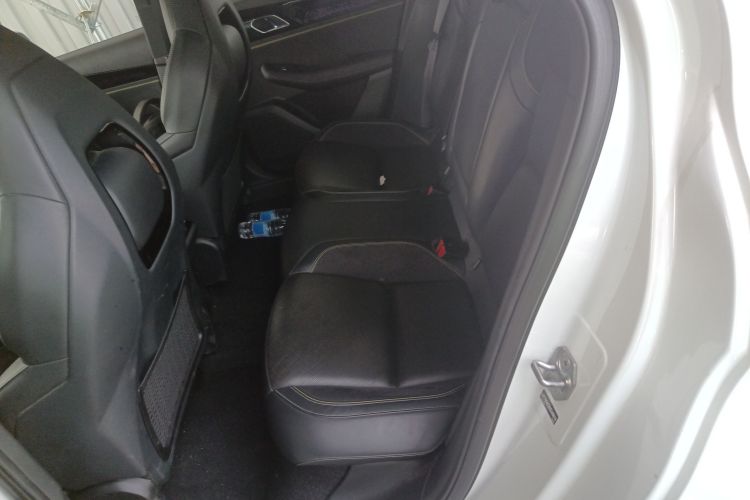 领克03 2023款 2.0TD DCT劲Pro中控内饰7004