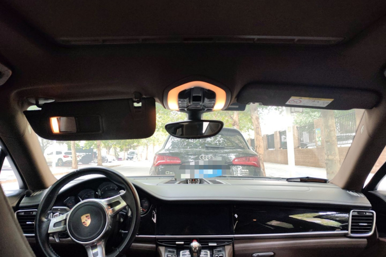 保时捷 2016款 Panamera 4 Edition 3.0T中控内饰22