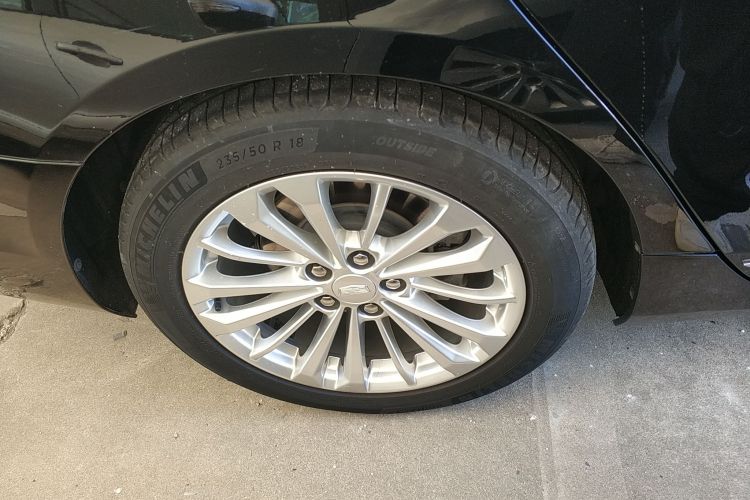 凯迪拉克CT6 2017款 28T 精英型车身外观6006