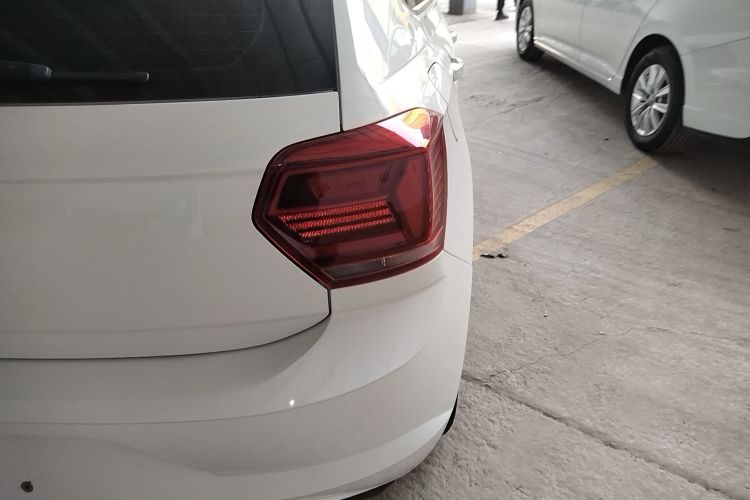 大众 Polo 2023款 改款 Plus 1.5L 自动纵情乐活版车身外观9