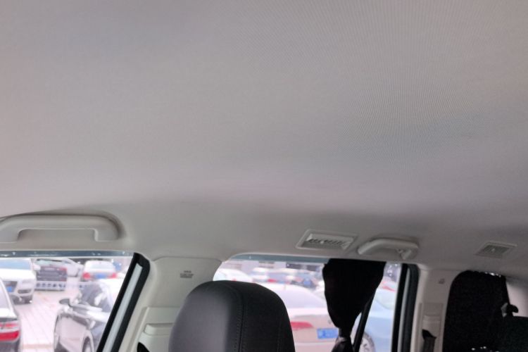 哈弗H9 2022款 2.0T 汽油四驱精英型 5座中控内饰22