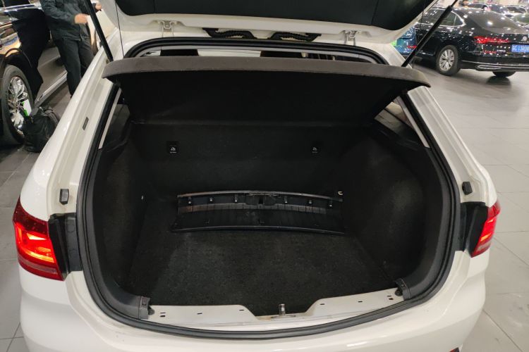 大众 朗行 2013款 1.6L 自动风尚型局部细节23