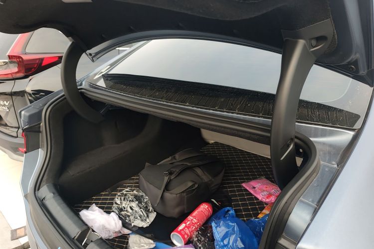 比亚迪 秦PLUS 2024款 荣耀版 DM-i 55KM领先型机舱底盘23