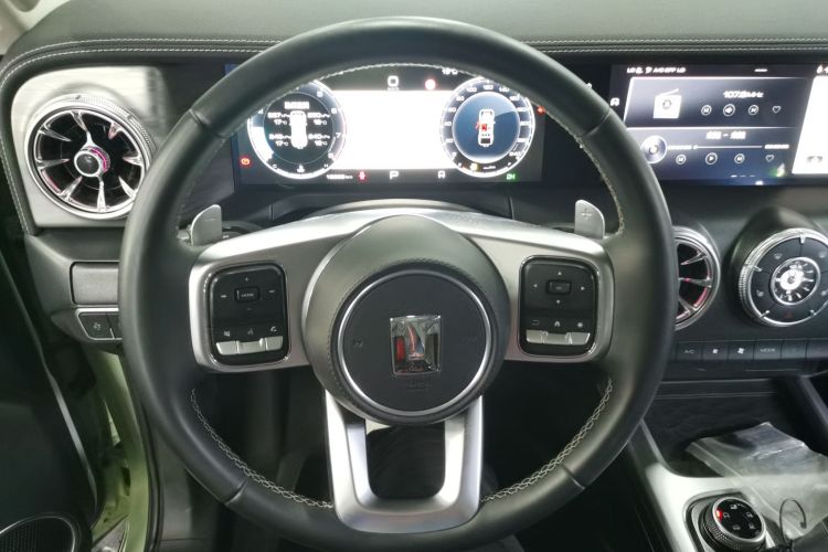 坦克300 2023款 2.0T 铁骑02中控内饰13