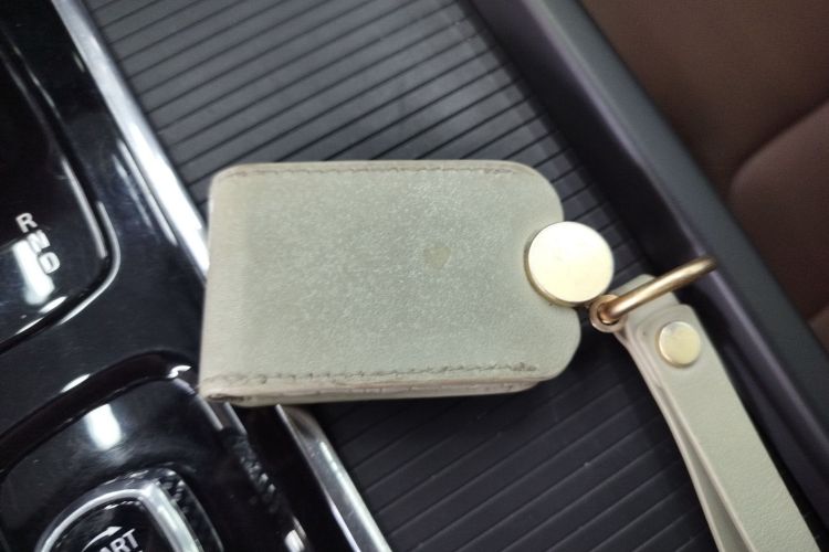 沃尔沃S60 2022款 B4 智逸豪华版中控内饰11