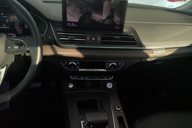 奥迪Q5L 2023款 40T 豪华致雅型局部细节16