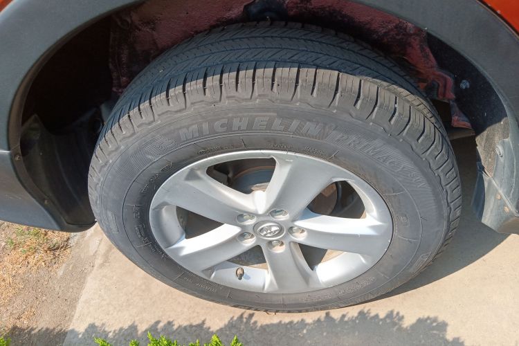 丰田 RAV4荣放 2013款 2.0L CVT四驱新锐版车身外观6008