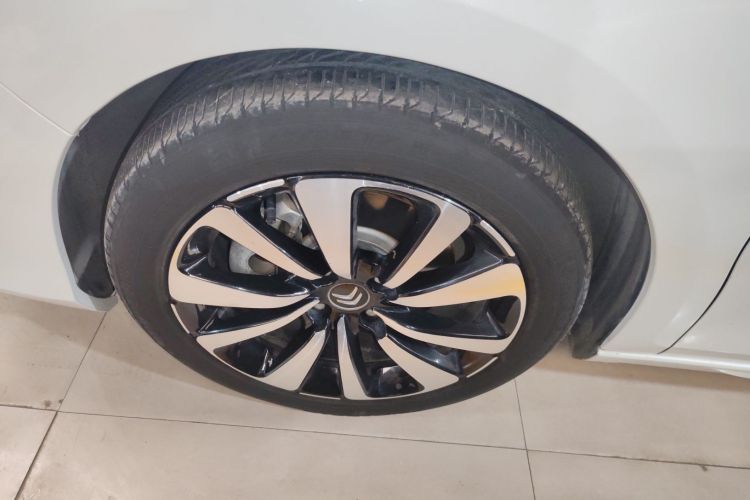 雪铁龙C4L 2016款 1.6T 自动精英型车身外观6002