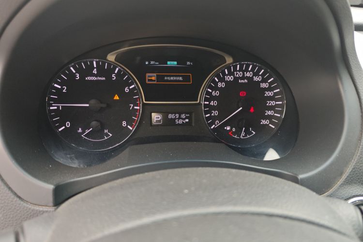 日产 天籁 2018款 2.0L XL 智进版中控内饰15