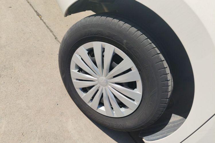 大众 桑塔纳 2021款 1.5L 自动风尚版车身外观6008