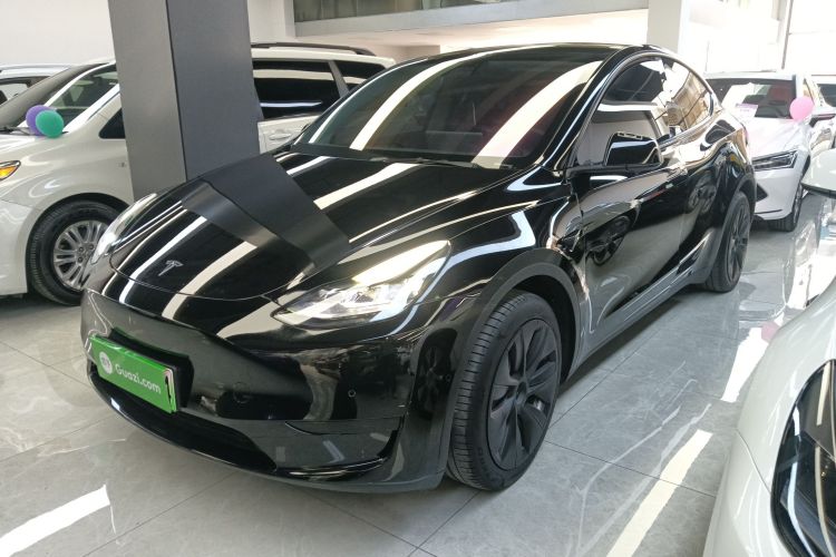 特斯拉 Model Y 2022款 改款 后轮驱动版车身外观1