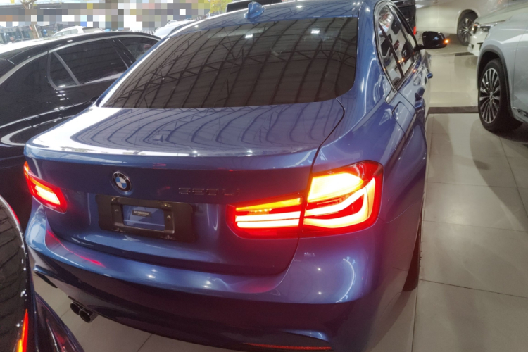 宝马3系 2017款 320Li M运动型车身外观6004