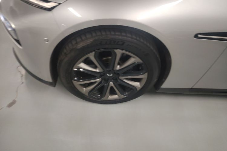 小鹏P7 2020款 670E车身外观6007