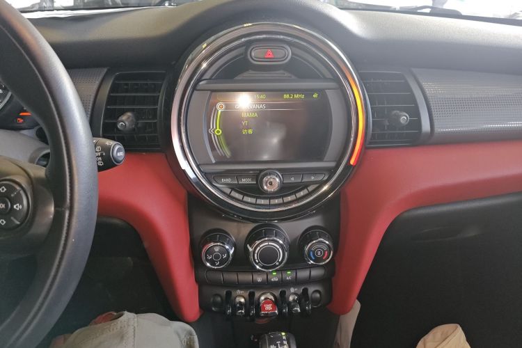 MINI 2015款 1.5T COOPER Fun 五门版中控内饰16