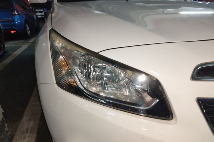 雪佛兰 科鲁兹 2015款 1.5L 经典 SE AT车身外观8