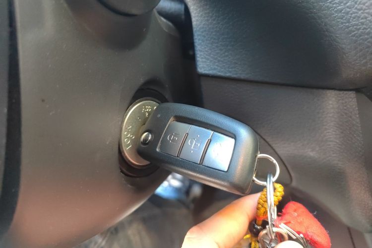 日产 轩逸 2024款 改款二 经典 1.6XE CVT舒适版中控内饰11