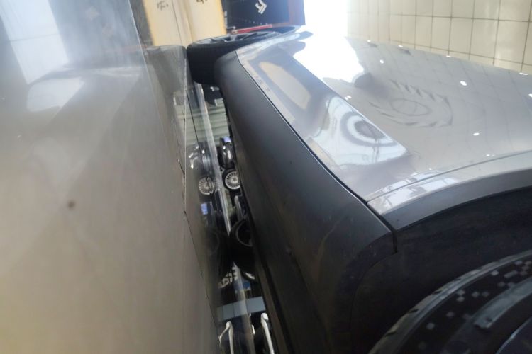 特斯拉 Model Y 2022款 改款 长续航全轮驱动版局部细节9001