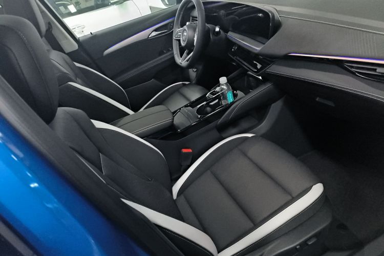 别克 2024款 昂科威S  25T 炫黑风尚版局部细节41