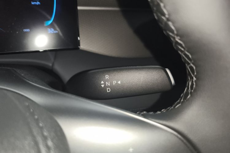 比亚迪 秦PLUS 2025款 DM-i 智驾版 128KM进取型中控内饰18