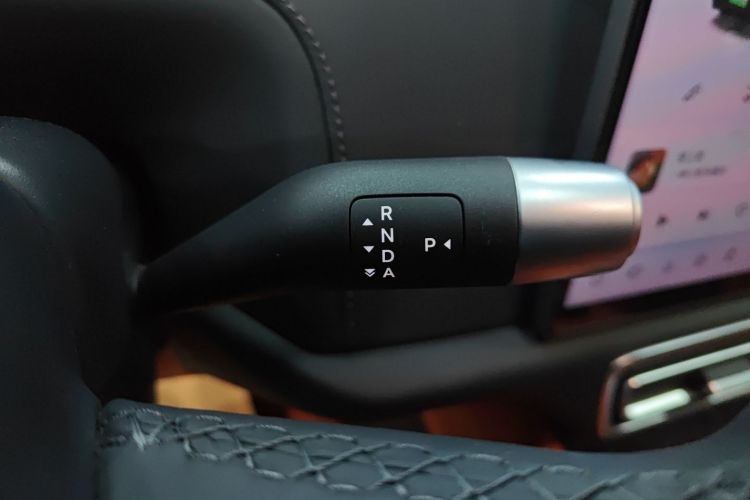 理想汽车 理想L8 2024款 Ultra中控内饰18