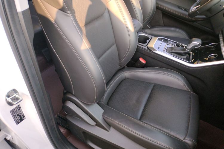 奇瑞 瑞虎8 2020款 经典 1.5TCI 自动尊崇版 5座局部细节41