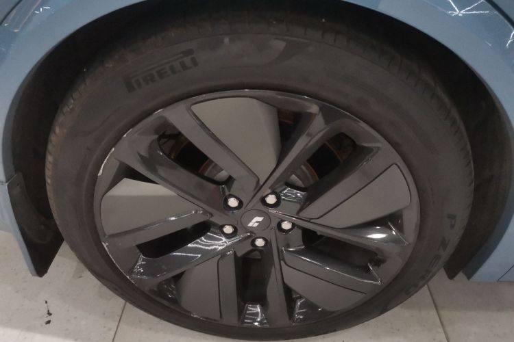 理想汽车 理想L9 2022款 Max车身外观6008