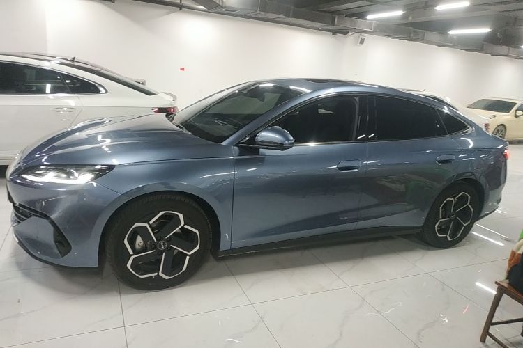 比亚迪 海豹06新能源 2024款 DM-i 120KM旗舰型车身外观4