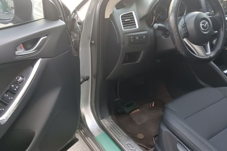 马自达CX-5 2015款 2.0L 自动两驱都市型中控内饰7003