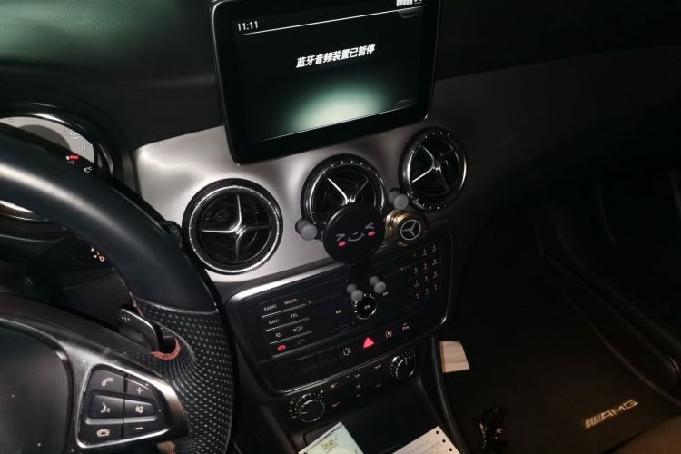 奔驰CLA 2015款 CLA 220 4MATIC中控内饰16
