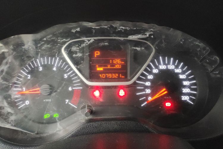 雪铁龙 爱丽舍 2014款 1.6L 自动舒适型局部细节14