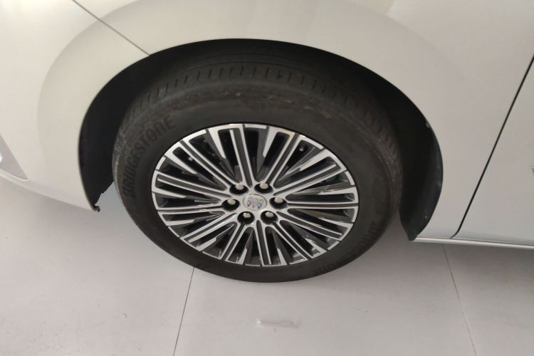 别克GL8新能源 2024款 陆尊 智享版 7座车身外观6007