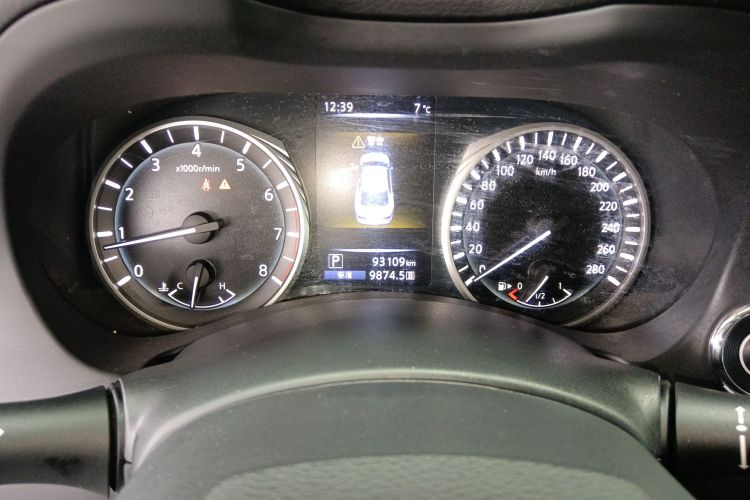 英菲尼迪Q50L 2018款 2.0T 舒适版 国VI局部细节14