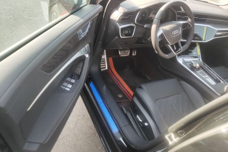 奥迪A6L 2025款 45 TFSI quattro 尊享动感型中控内饰20