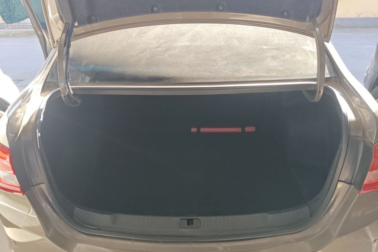 别克 英朗 2017款 15N 自动进取型局部细节23